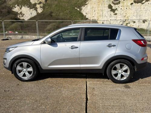 2010 KIA Sportage photo 3