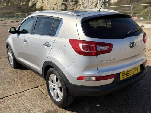 2010 KIA Sportage photo 4