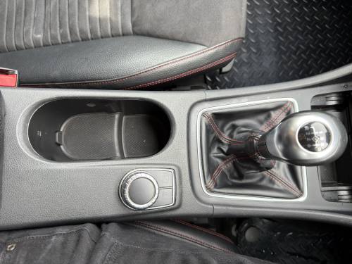 2014 Mercedes A-Class photo 31