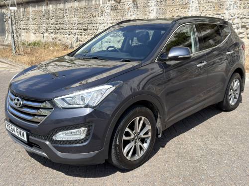 2015 Hyundai Santa Fe photo 2
