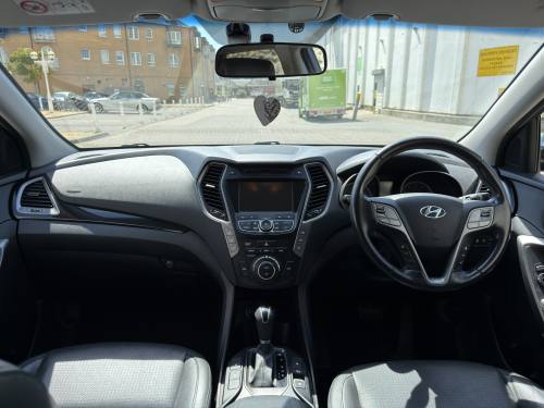 2015 Hyundai Santa Fe photo 11