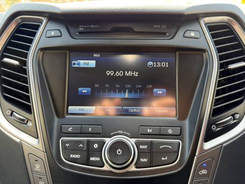 2015 Hyundai Santa Fe photo 13