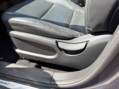 2015 Hyundai Santa Fe photo 43