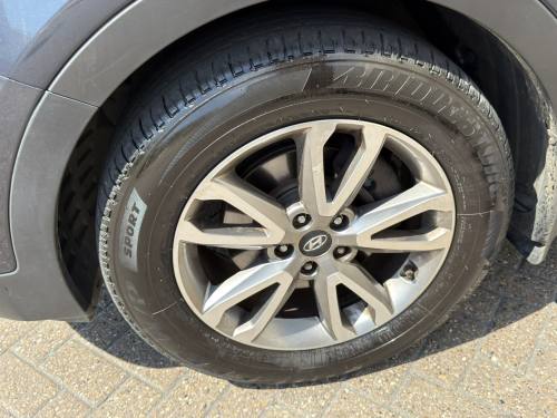2015 Hyundai Santa Fe photo 48