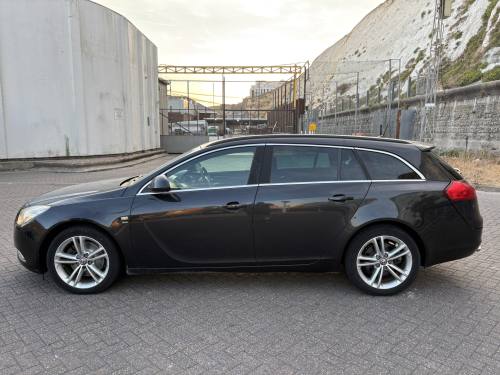 2010 Vauxhall Insignia photo 3