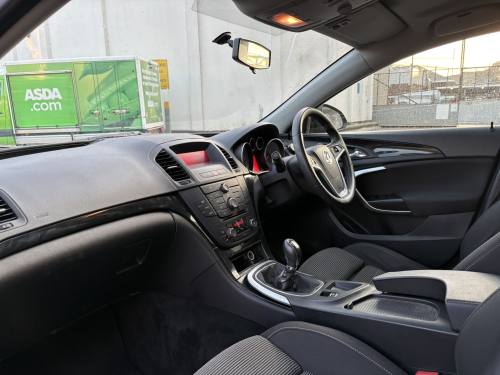 2010 Vauxhall Insignia photo 9