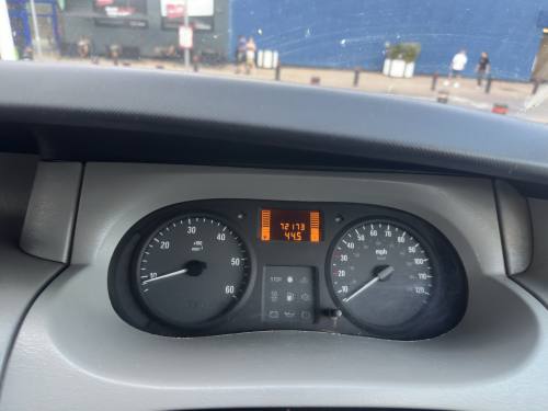 2005 Vauxhall Vivaro photo 10