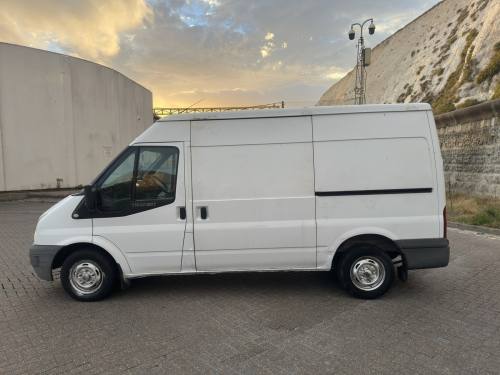 2011 Ford Transit photo 3