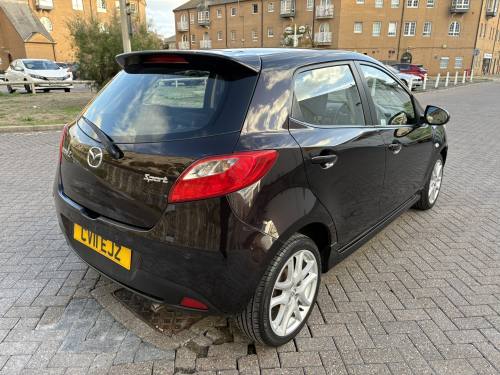 2011 Mazda 2 photo 6