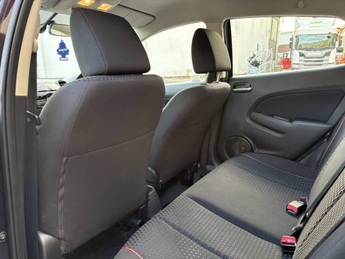 2011 Mazda 2 photo 18