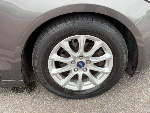2016 Ford Mondeo photo 44
