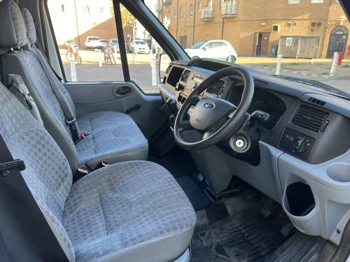 2007 Ford Transit photo 9