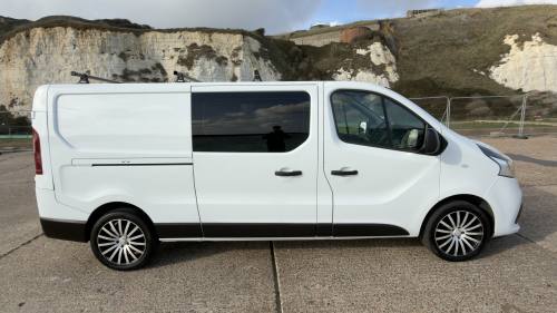 2017 Nissan Nv300 photo 7