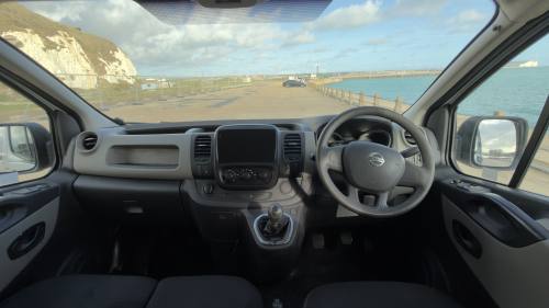 2017 Nissan Nv300 photo 14