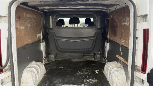 2017 Nissan Nv300 photo 18