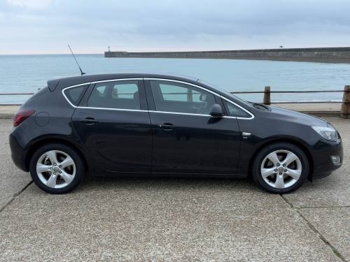 2012 Vauxhall Astra photo 7