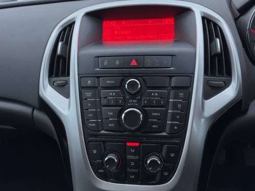 2012 Vauxhall Astra photo 13