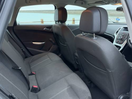 2012 Vauxhall Astra photo 15