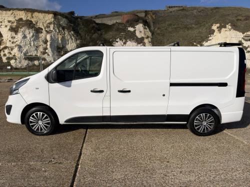 2019 Vauxhall Vivaro photo 3