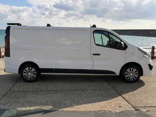 2019 Vauxhall Vivaro photo 7