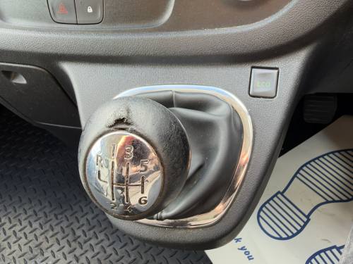 2019 Vauxhall Vivaro photo 16