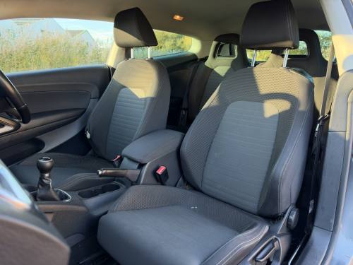 2010 Volkswagen Scirocco photo 11